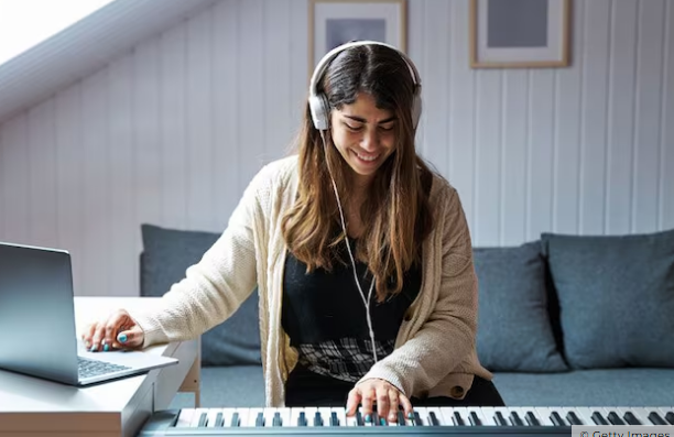 tocar el piano desde